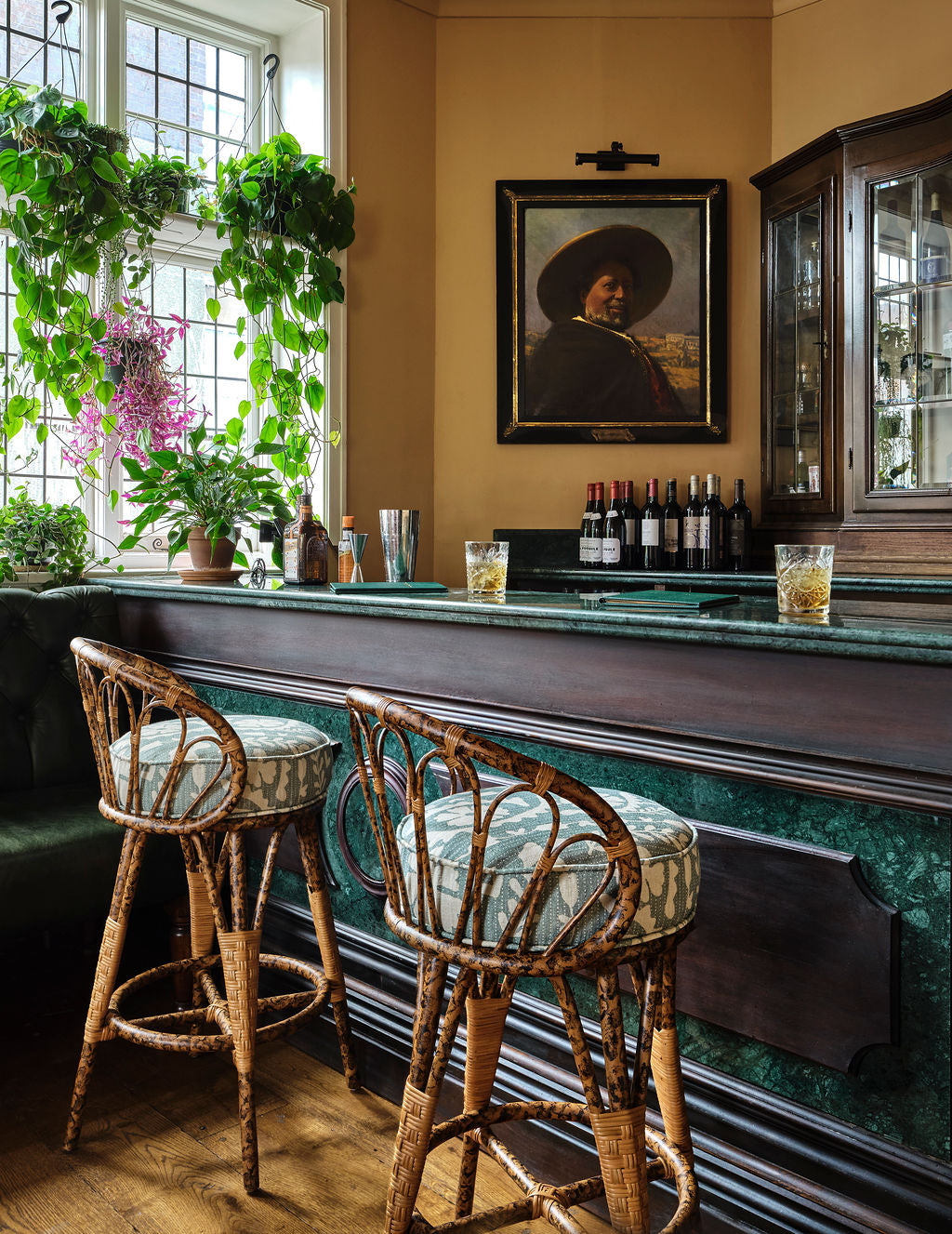 The Peacock Barstool - Tiger Stain