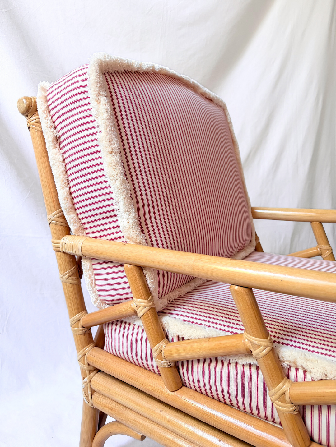 Pair of Vintage Cane Armchairs with Striped Cushions and Side Table (Set)